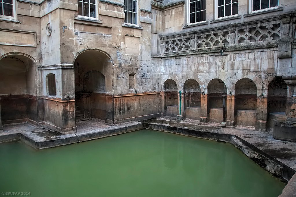 UKBathTheRomanBaths7